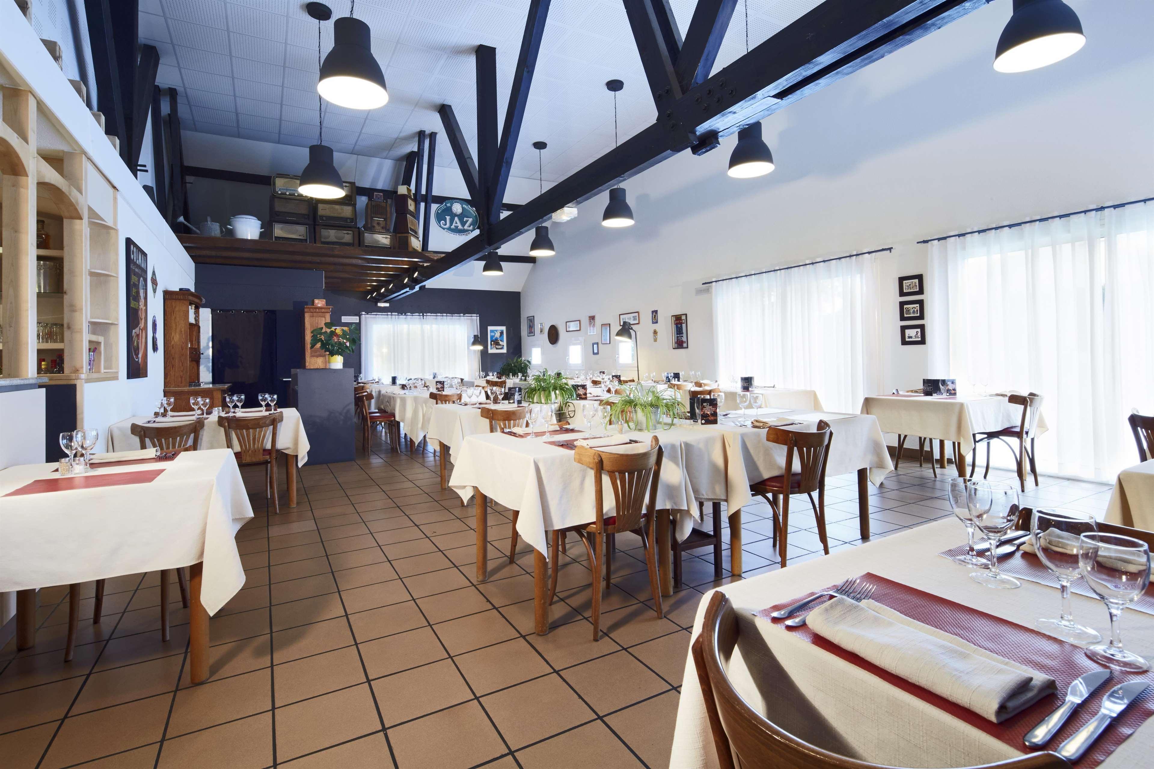 Hotel Restaurant Kyriad Mulhouse Nord Illzach Екстер'єр фото